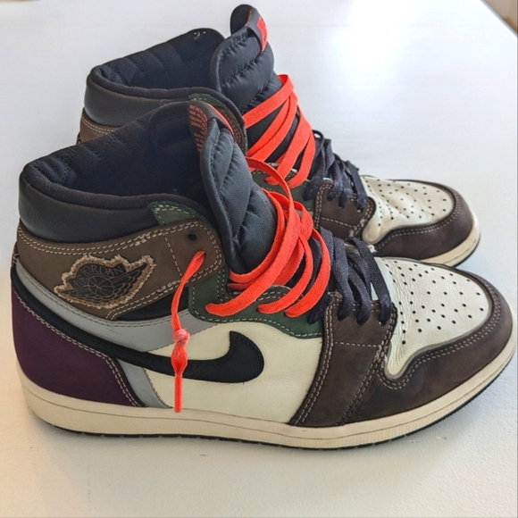 NIKE AIR JORDAN 1 Retro High OG "Hand Crafted" Sneakers - Picture 4 of 13